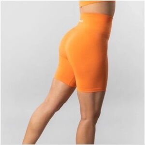 Bundle of alphalete seamless biker shorts in xs